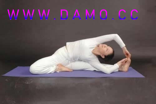 �٤